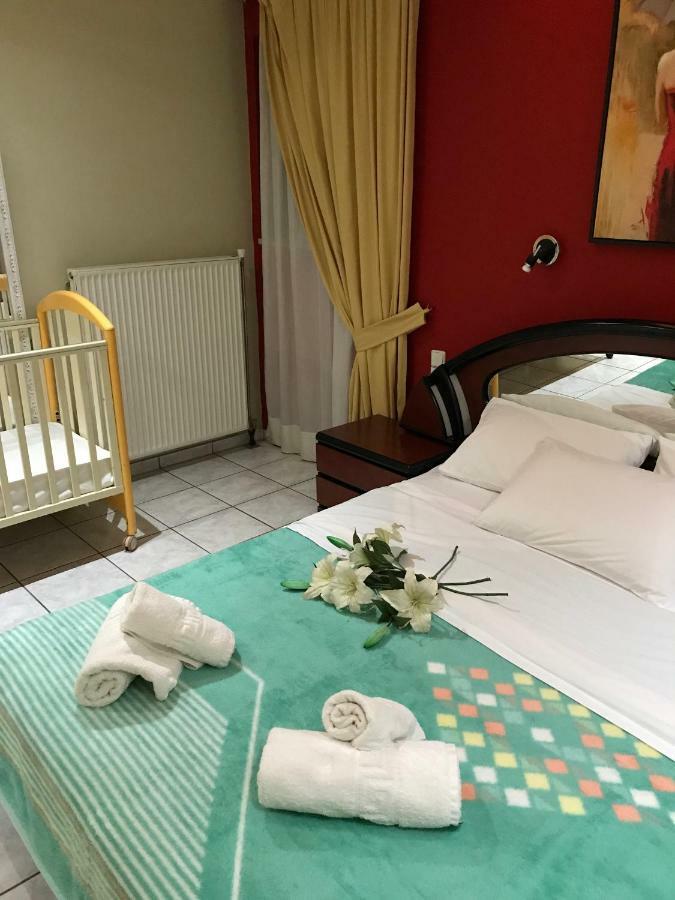 Steps To Nea Chora Angela ,10min To Town Appartement