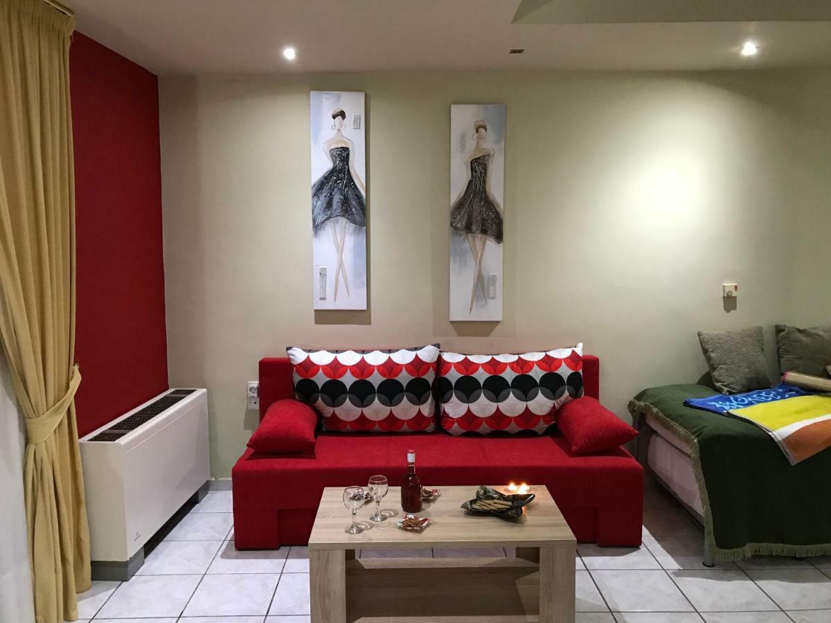 Apartament Steps To Nea Chora Angela ,10min To Town